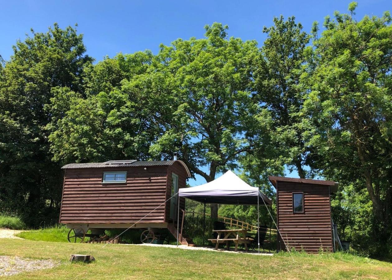 The Shepherds Hut At The Shippen, Tiphayes Honiton Buitenkant foto